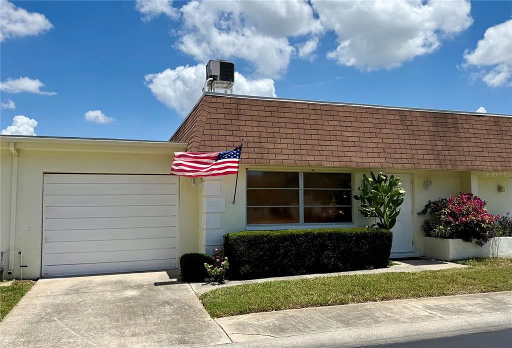 6775 ARMAND PLACE N UNIT 4 PINELLAS PARK, FL 33781
