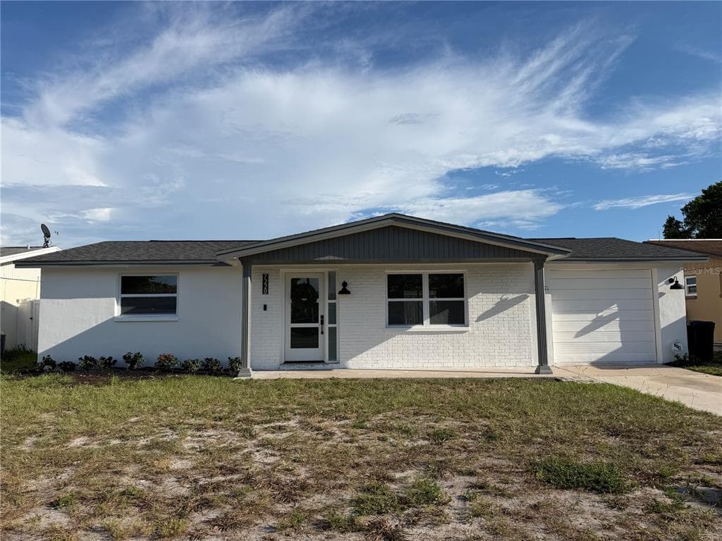 7220 FOX HOLLOW DRIVE PORT RICHEY, FL 34668