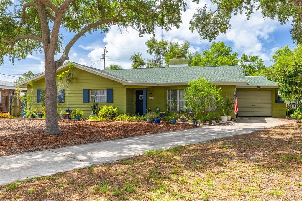12698 81ST AVENUE SEMINOLE, FL 33776