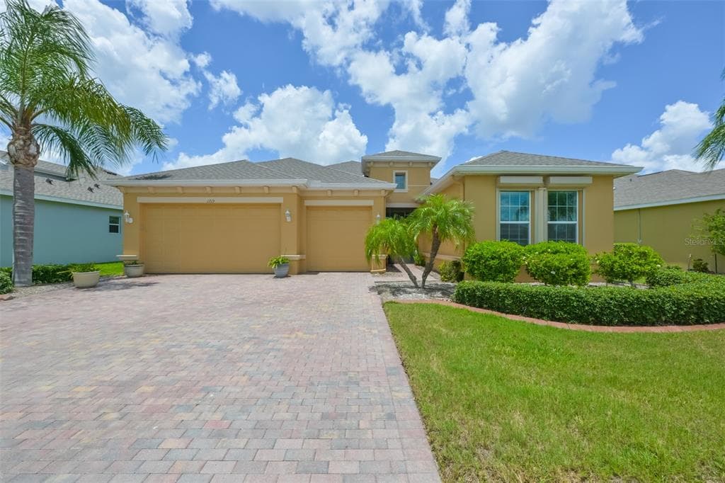 1719 PACIFIC DUNES DR SUN CITY CENTER, FL 33573