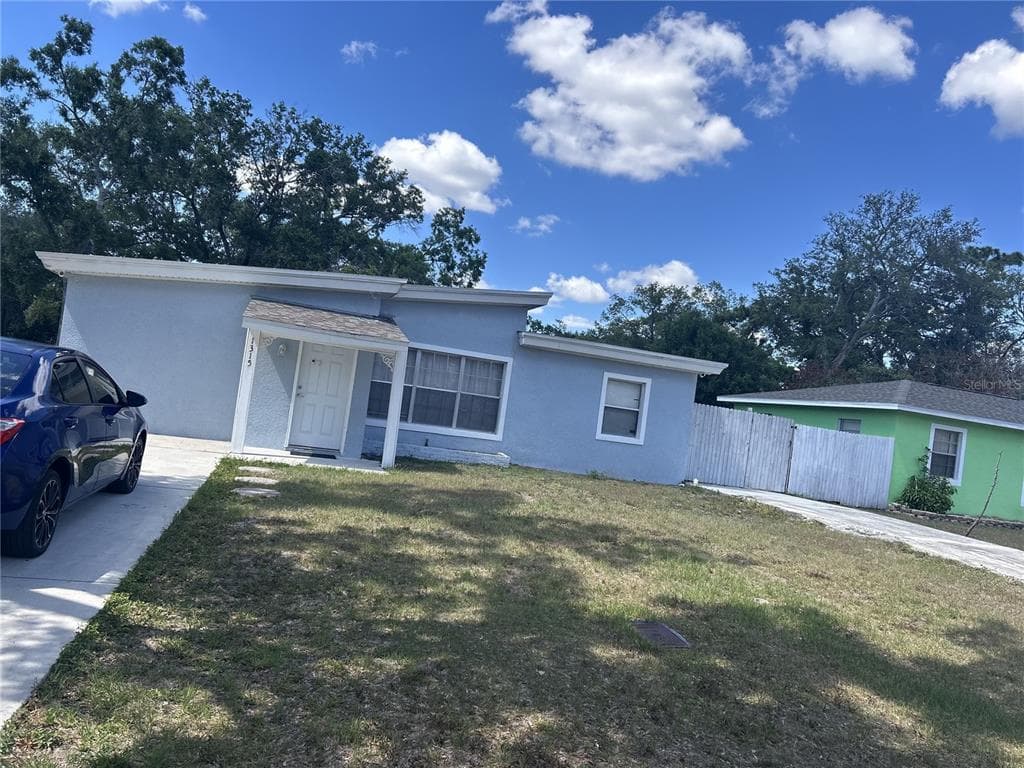 1315 W HOLLYWOOD STREET TAMPA, FL 33604