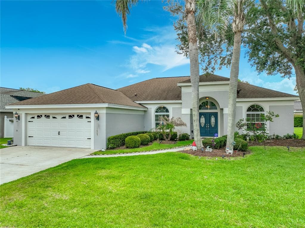 909 GROVESMERE LOOP OCOEE, FL 34761