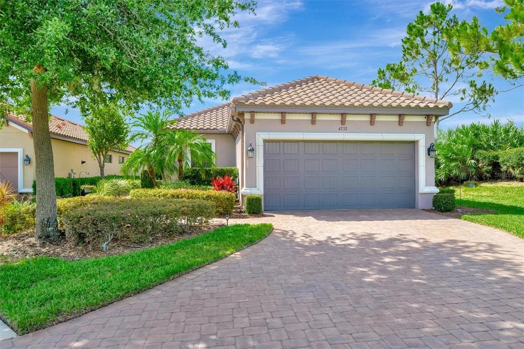 4732 ALEXANDRIA COURT PALMETTO, FL 34221