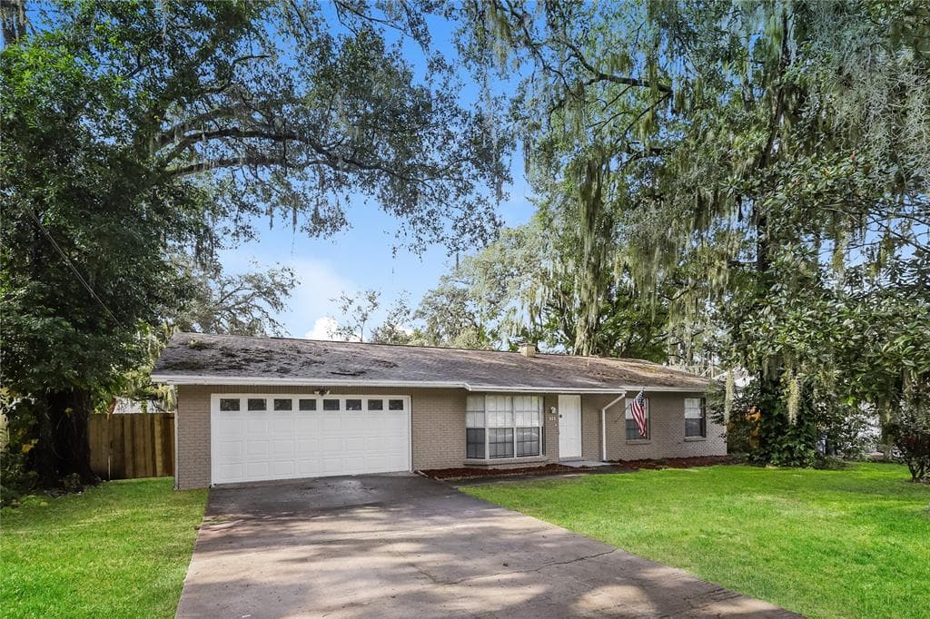 311 E WINDHORST ROAD BRANDON, FL 33510
