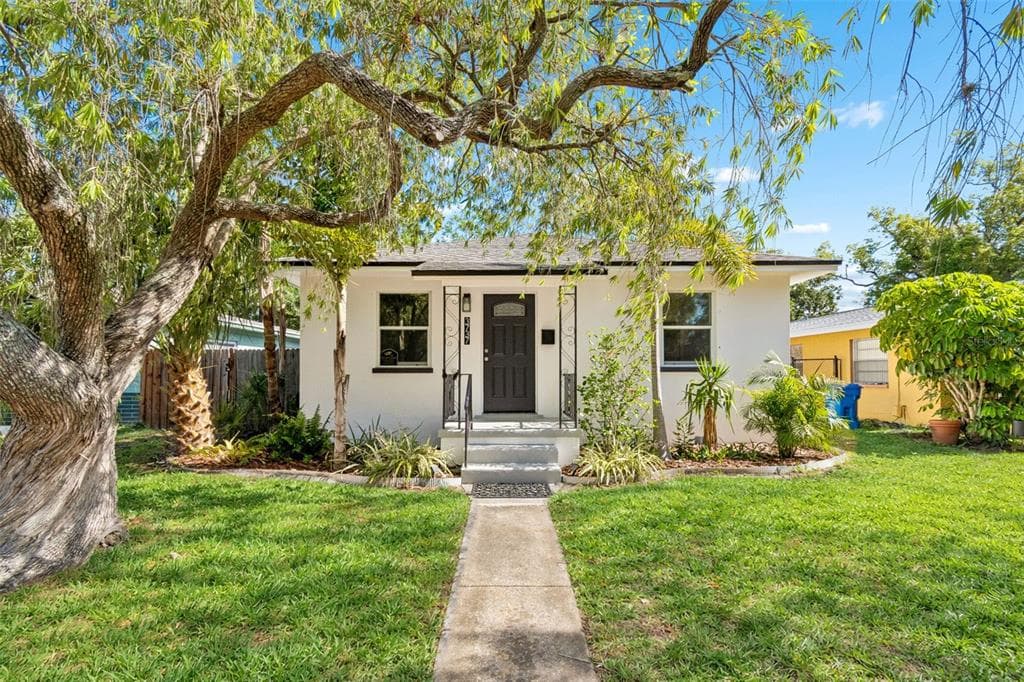 3737 BURLINGTON AVENUE N ST PETERSBURG, FL 33713