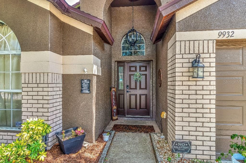9932 RIVERCHASE DRIVE NEW PORT RICHEY, FL 34655