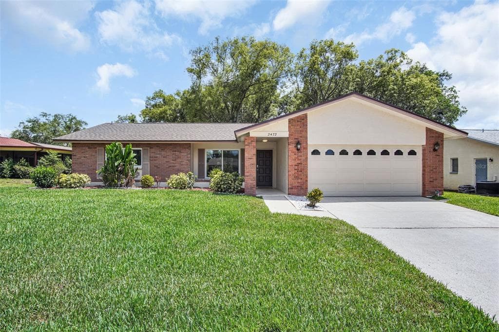 2472 MALCOLM DRIVE PALM HARBOR, FL 34684