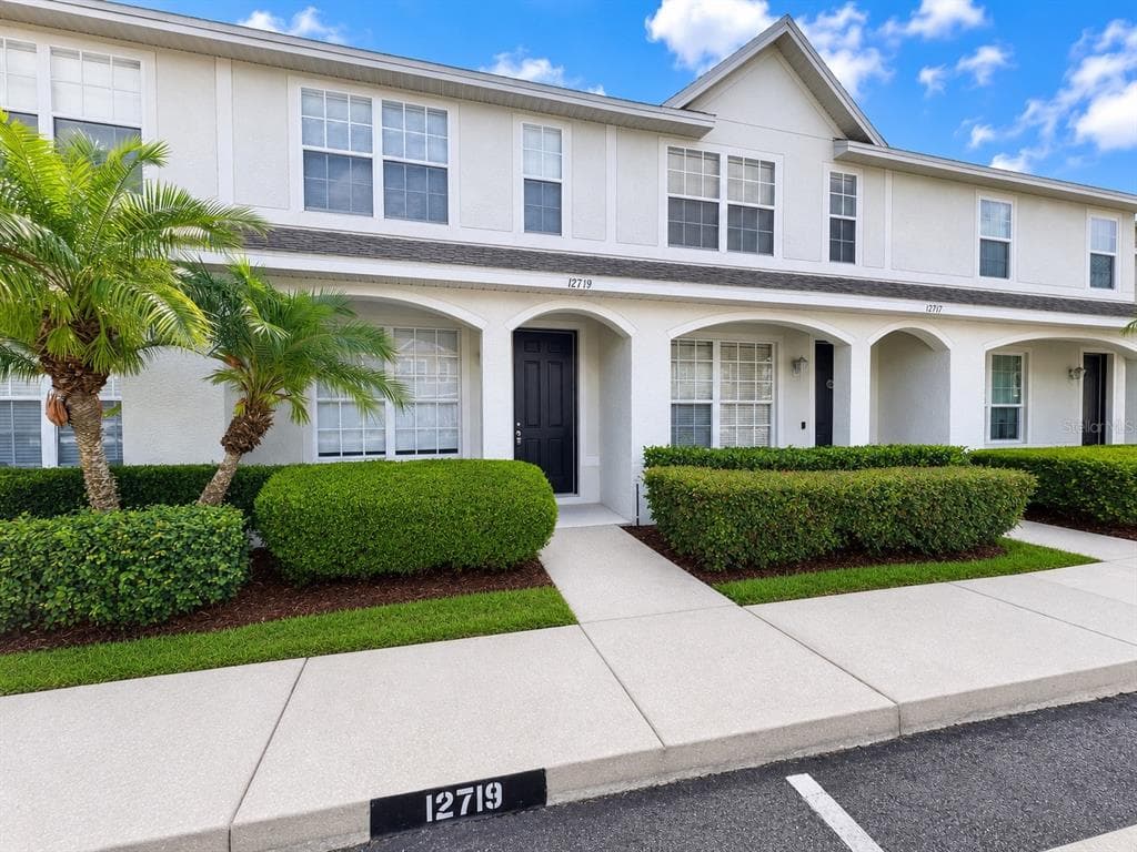 12719 COUNTRY BROOK LANE TAMPA, FL 33625