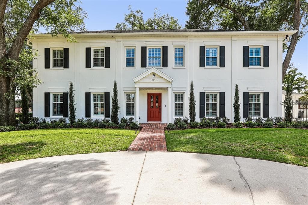1012 MORFIELD LANE