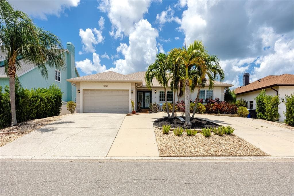 1116 KINGFISH PLACE