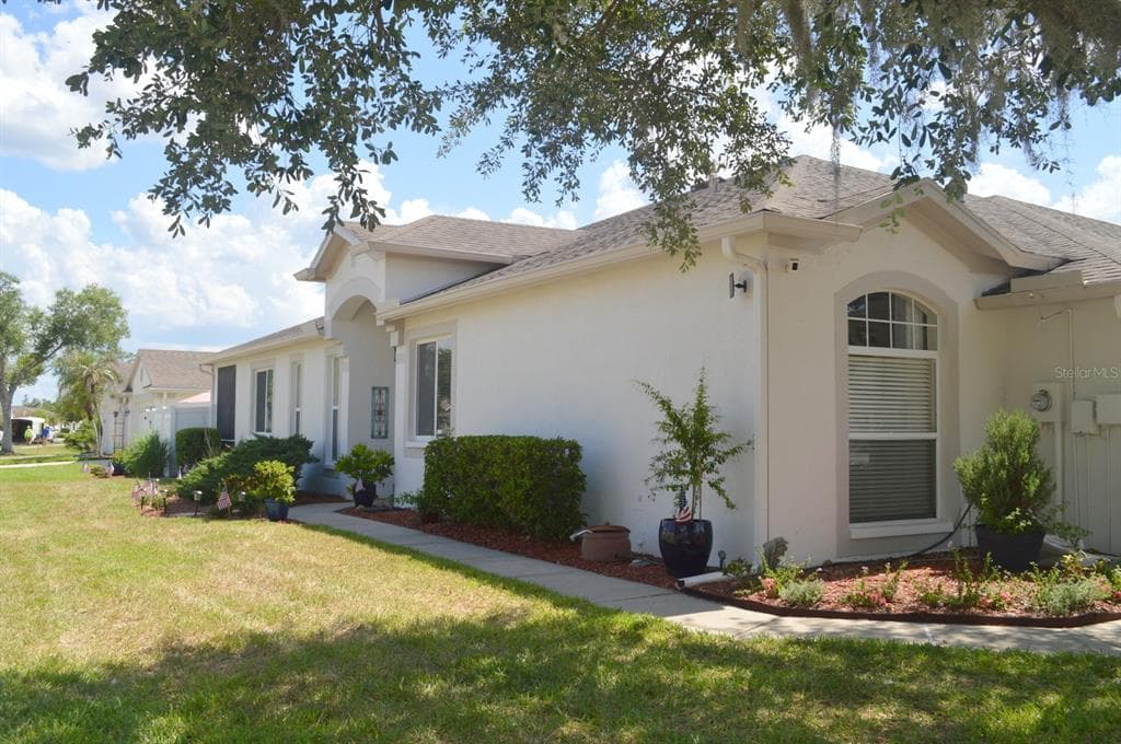 30114 EMMETTS COURT