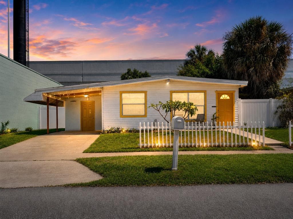 1541 W LA SALLE STREET TAMPA, FL 33607