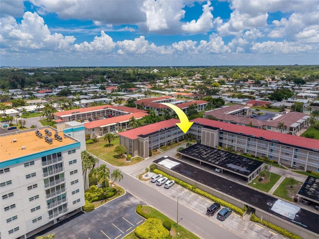 10215 REGAL DRIVE UNIT 4 LARGO, FL 33774