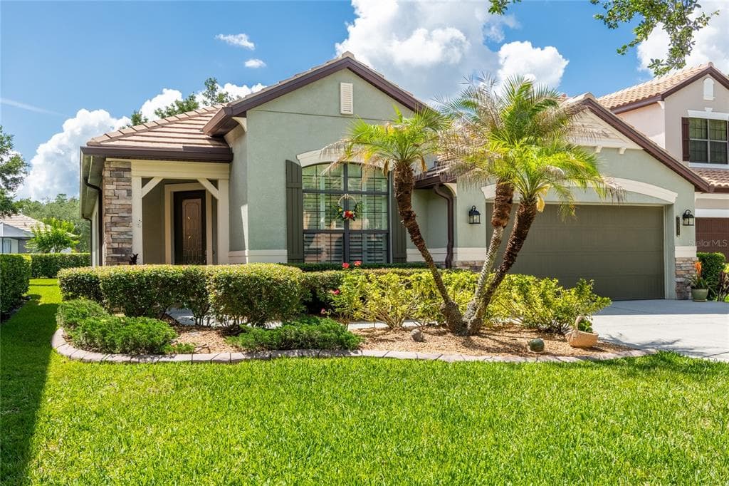 20305 ASH GROVE LANE TAMPA, FL 33647