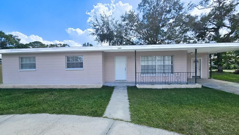 1508 W HAMILTON AVENUE TAMPA, FL 33604