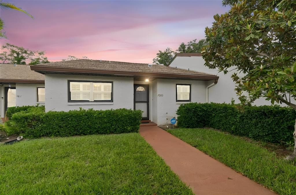 7823 RADCLIFFE CIRCLE PORT RICHEY, FL 34668