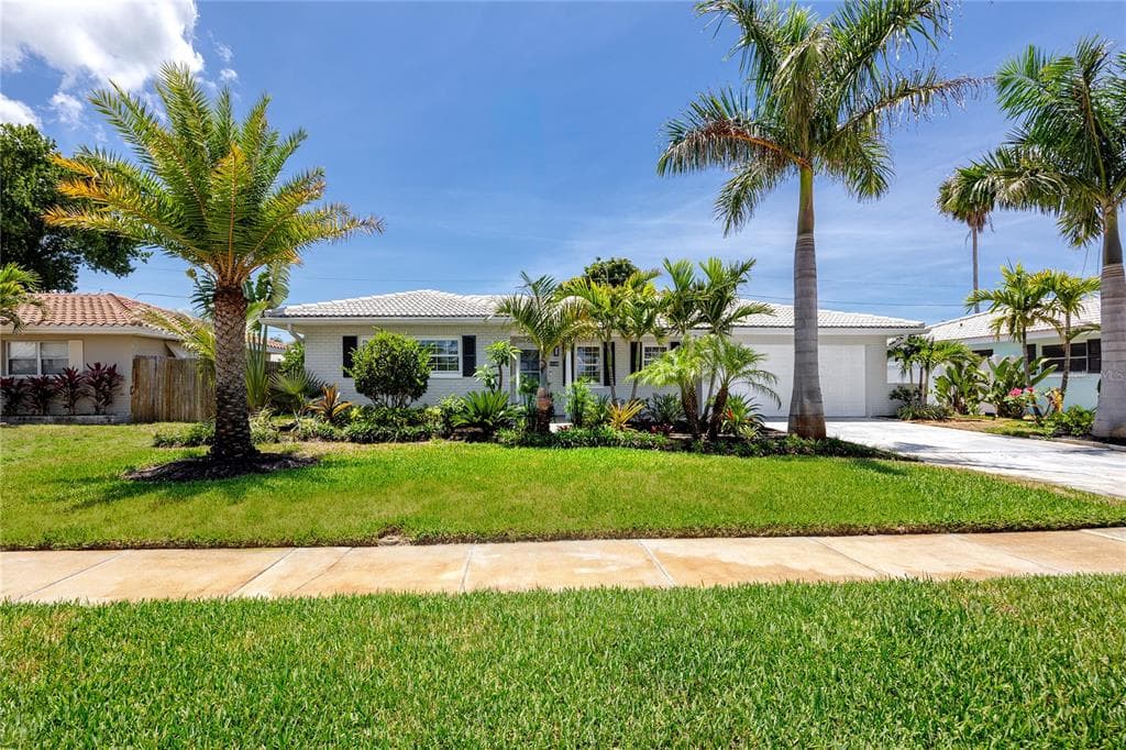 11124 60TH AVENUE SEMINOLE, FL 33772