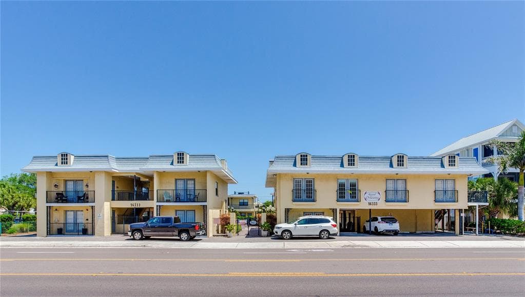 16333 GULF BOULEVARD UNIT 113 REDINGTON BEACH, FL 33708