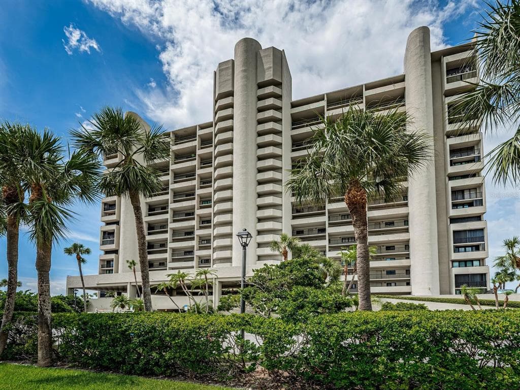 1290 GULF BOULEVARD UNIT 2003 CLEARWATER BEACH, FL 33767