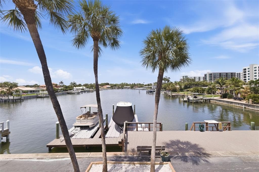 3717 46TH AVENUE S UNIT 11