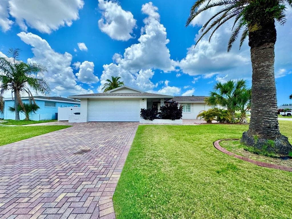 5017 ANCHOR WAY NEW PORT RICHEY, FL 34652