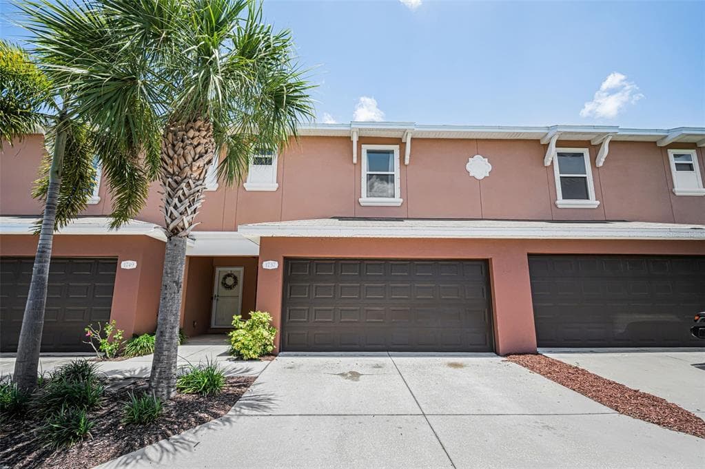 1737 SOMMARIE WAY TARPON SPRINGS, FL 34689