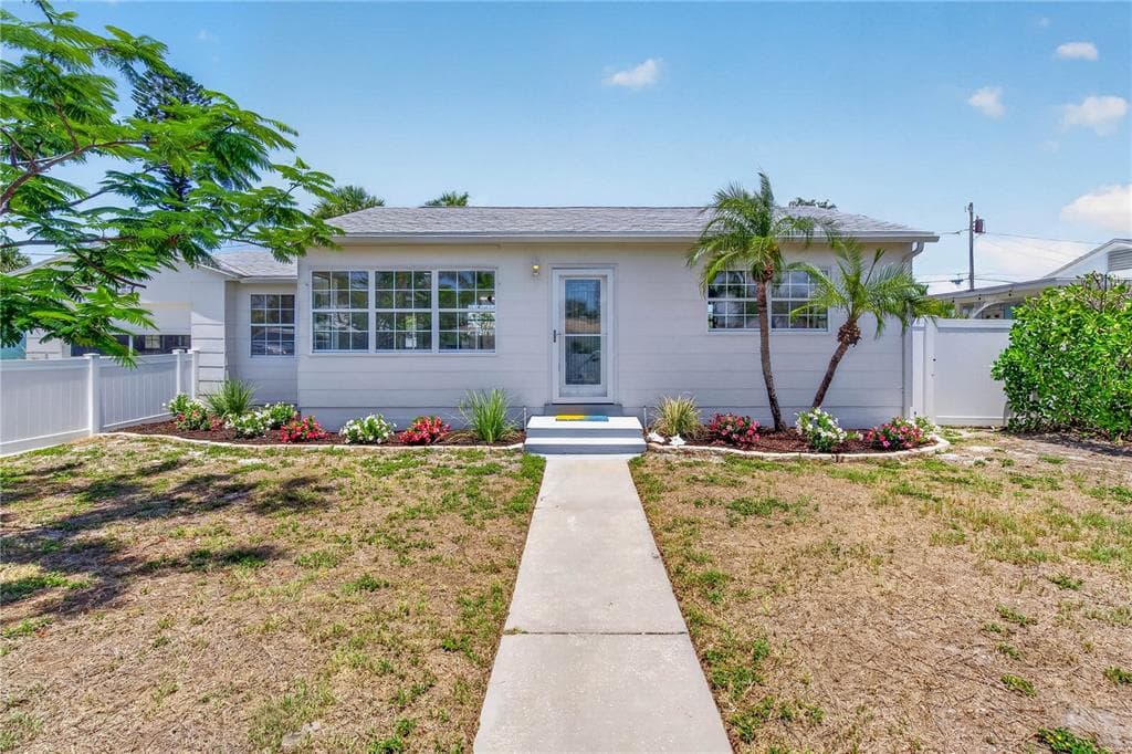 260 42ND AVENUE ST PETE BEACH, FL 33706