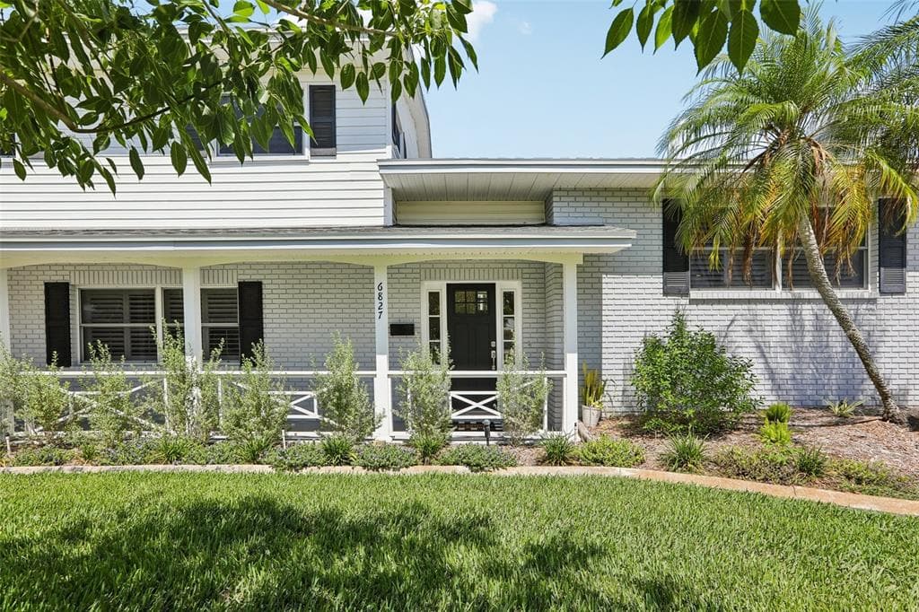 6827 TEQUESTA DRIVE