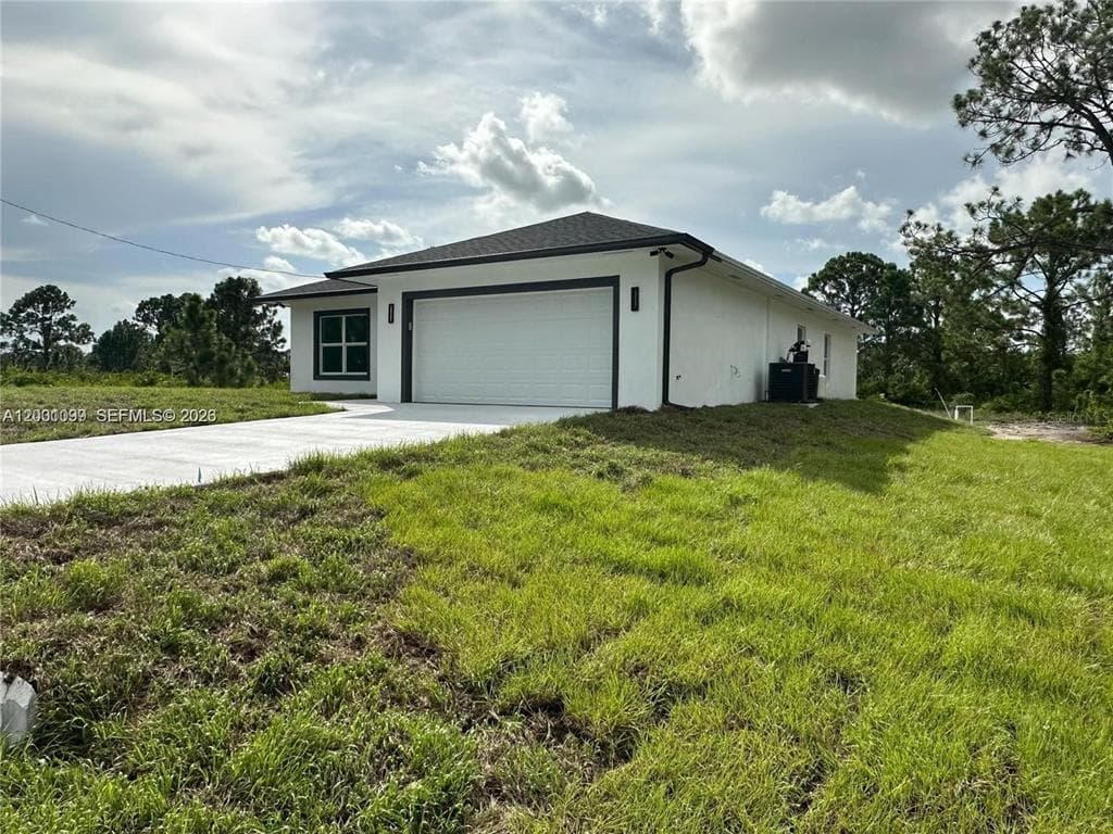 1125 MILWAUKEE BOULEVARD LEHIGH ACRES, FL 33974