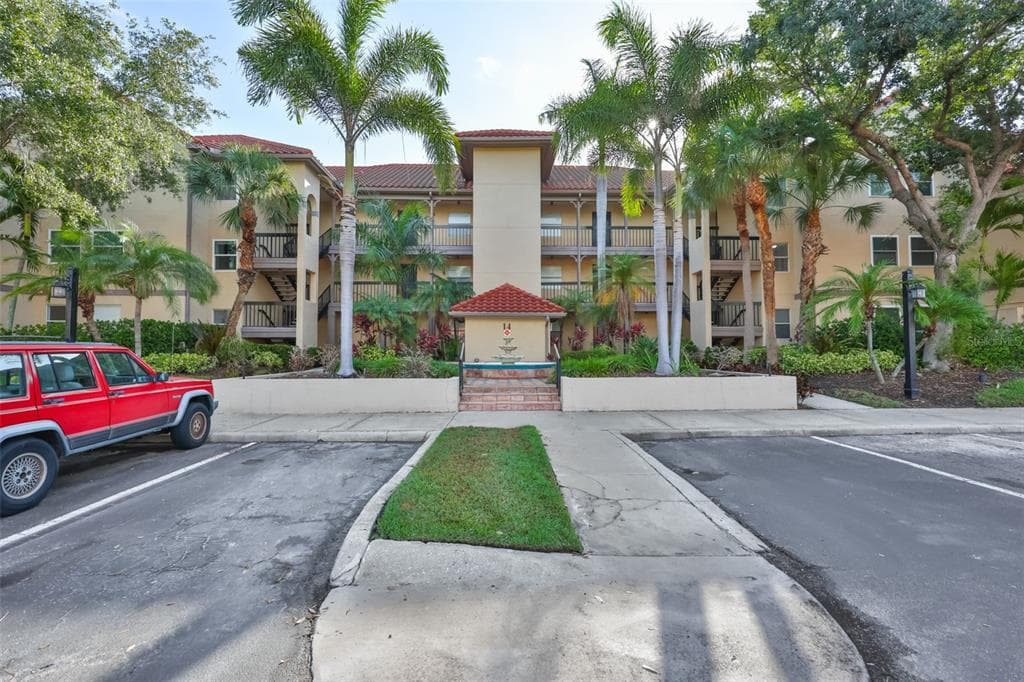 2400 FEATHER SOUND DRIVE UNIT 1412 CLEARWATER, FL 33762
