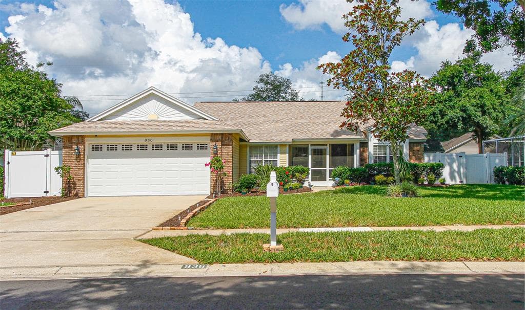 936 GALLITON WAY
