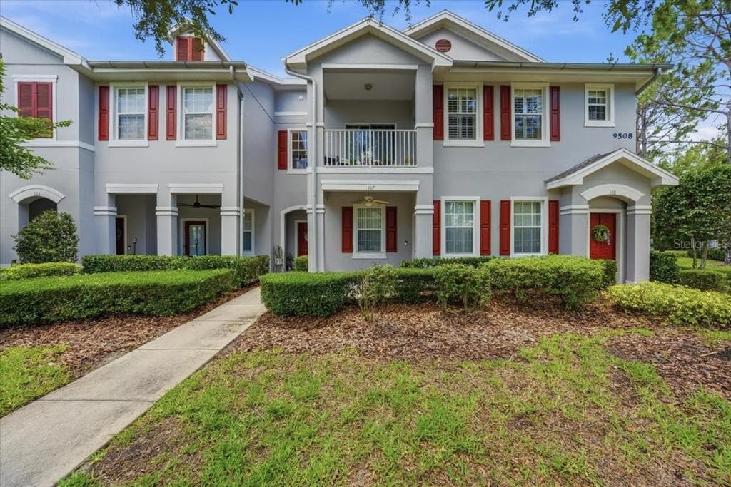 9508 W PARK VILLAGE DRIVE UNIT 107 TAMPA, FL 33626