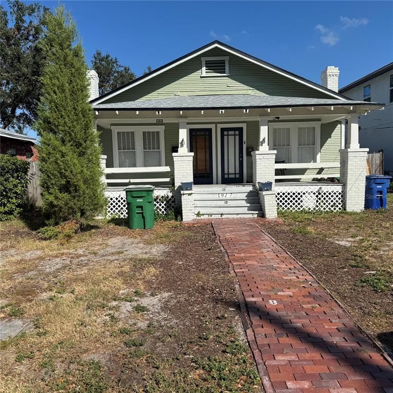 1917 W FIG STREET