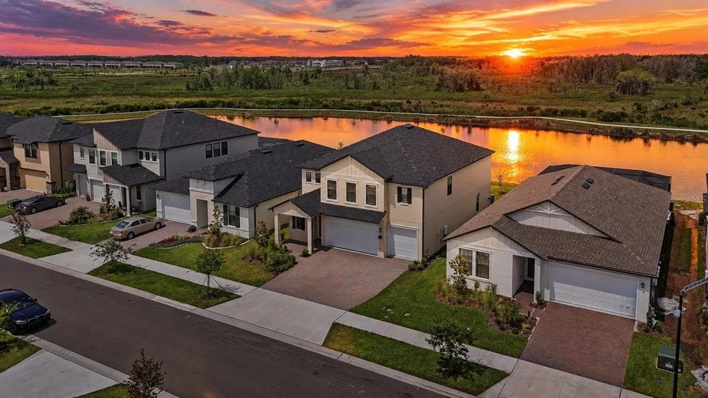 9471 RUNAWAY BREEZE DRIVE LAND O LAKES, FL 34637