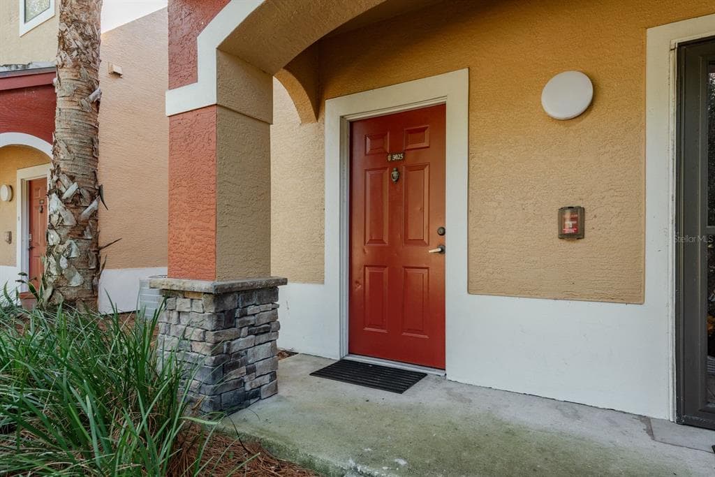 2107 PORTOFINO PLACE UNIT #30-3025 PALM HARBOR, FL 34683