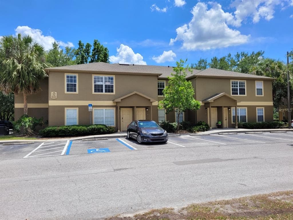 36106 LAKE CHASE BOULEVARD UNIT 102 ZEPHYRHILLS, FL 33541