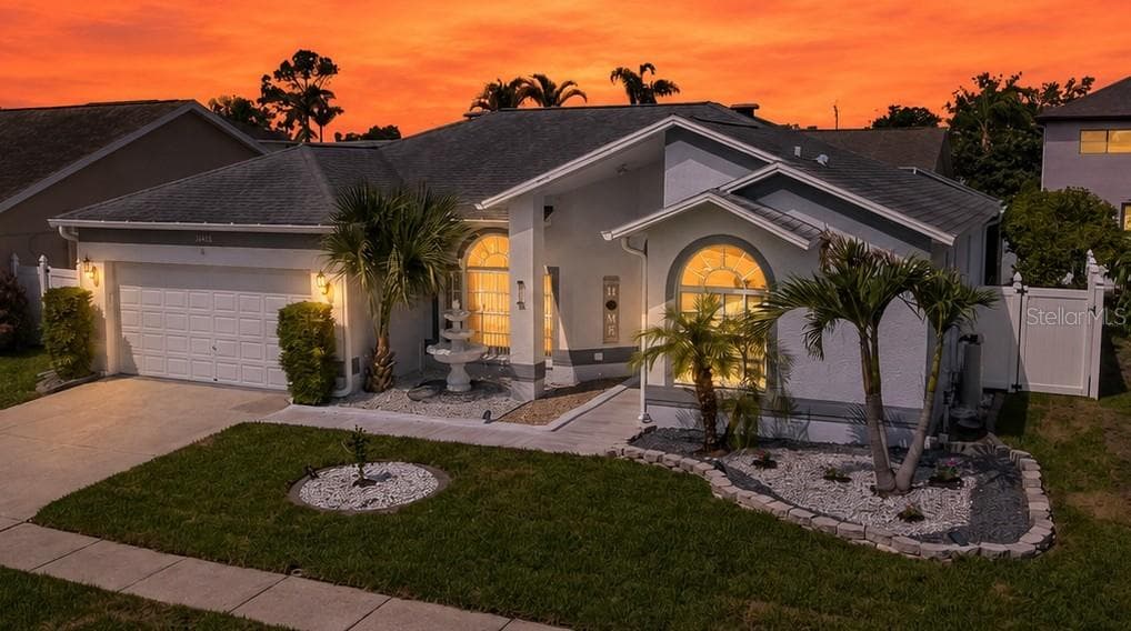 11426 ZENITH CIRCLE TAMPA, FL 33635