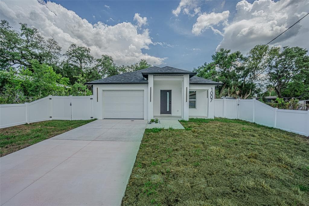 1007 E ESKIMO AVENUE TAMPA, FL 33604