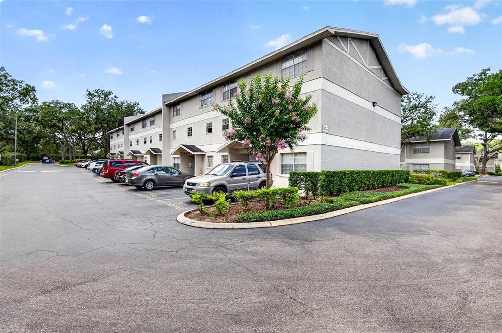 14452 REUTER STRASSE UNIT 710 TAMPA, FL 33613