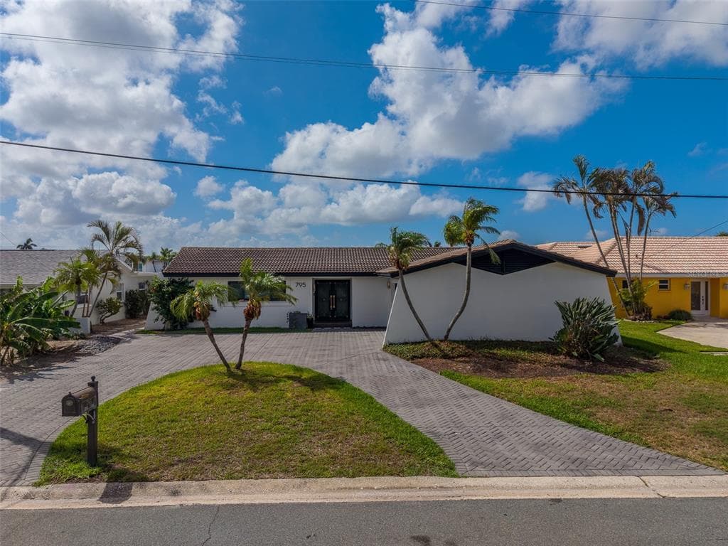 795 119TH AVENUE TREASURE ISLAND, FL 33706