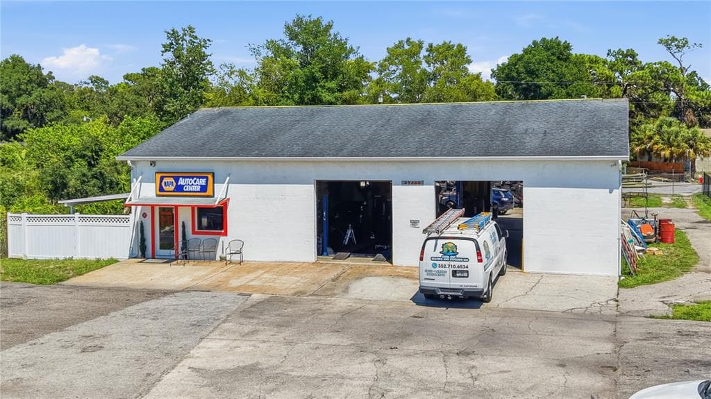 17426 US HWY 19