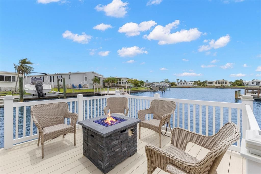 124 AMERICANA COURT NE UNIT 214