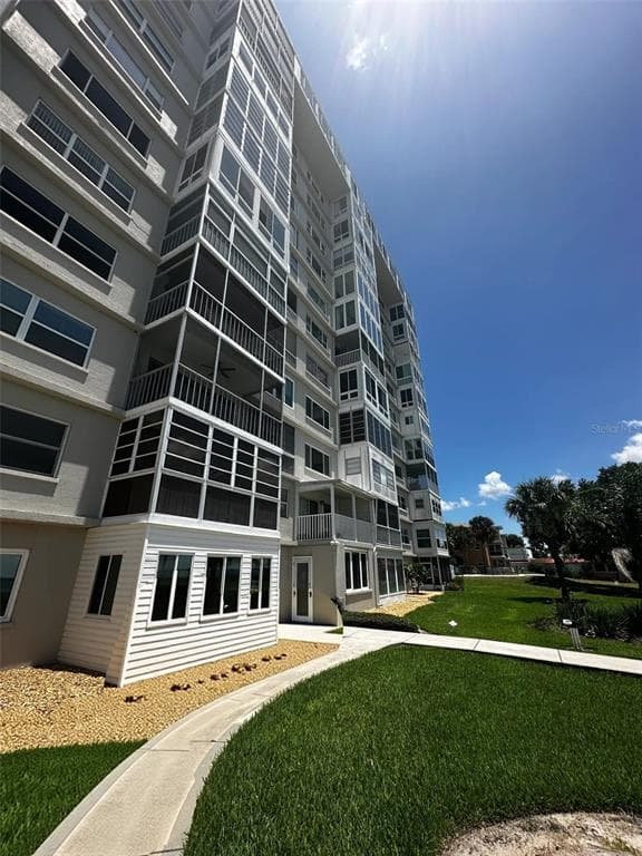 2131 LAKEVIEW DRIVE UNIT 410 SEBRING, FL 33870