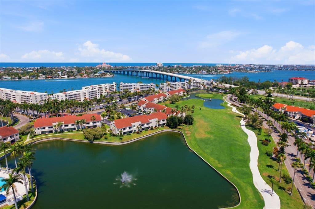6020 BAHIA DEL MAR CIRCLE UNIT 226 ST PETERSBURG, FL 33715