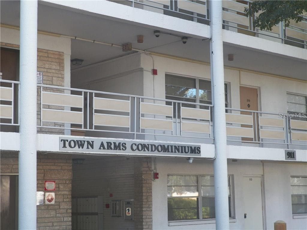 911 WASHINGTON AVENUE UNIT 304