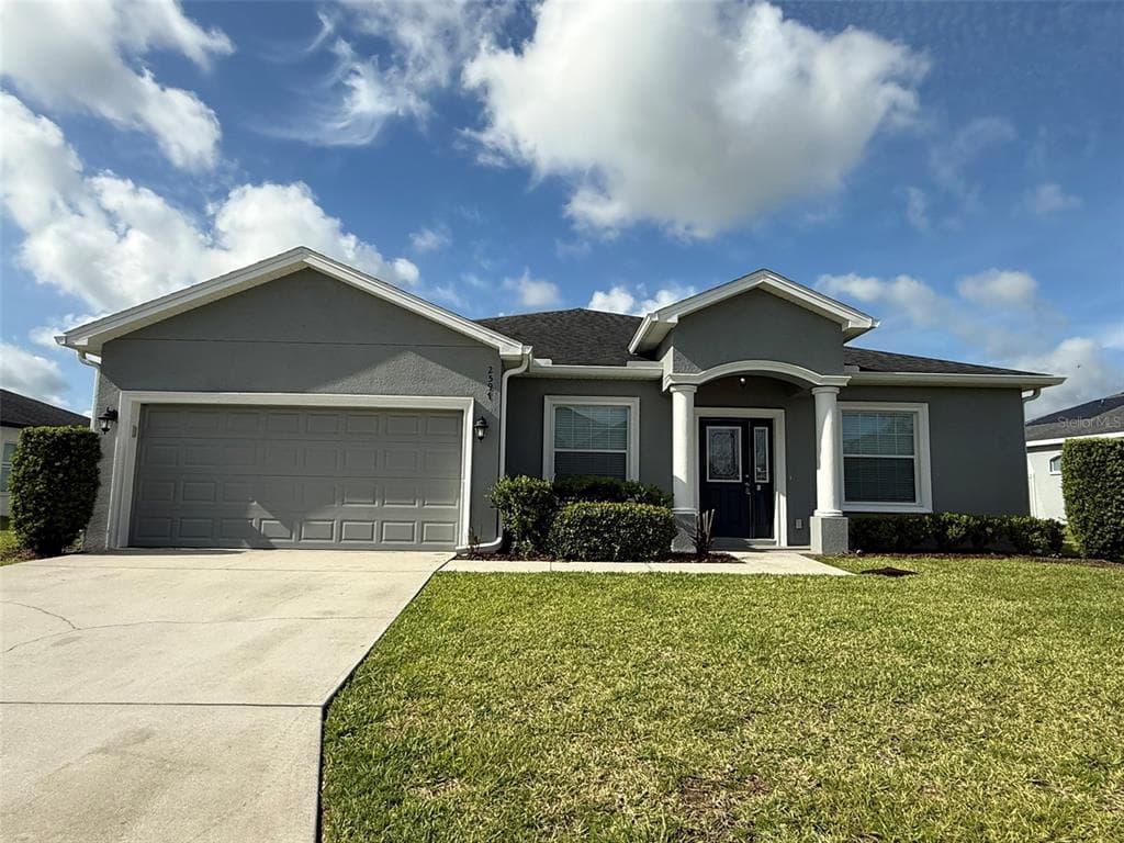 2597 HIGHLANDS CREEK WAY LAKELAND, FL 33813