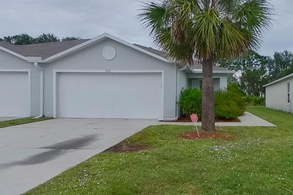 9131 AEGEAN CIRCLE LEHIGH ACRES, FL 33936