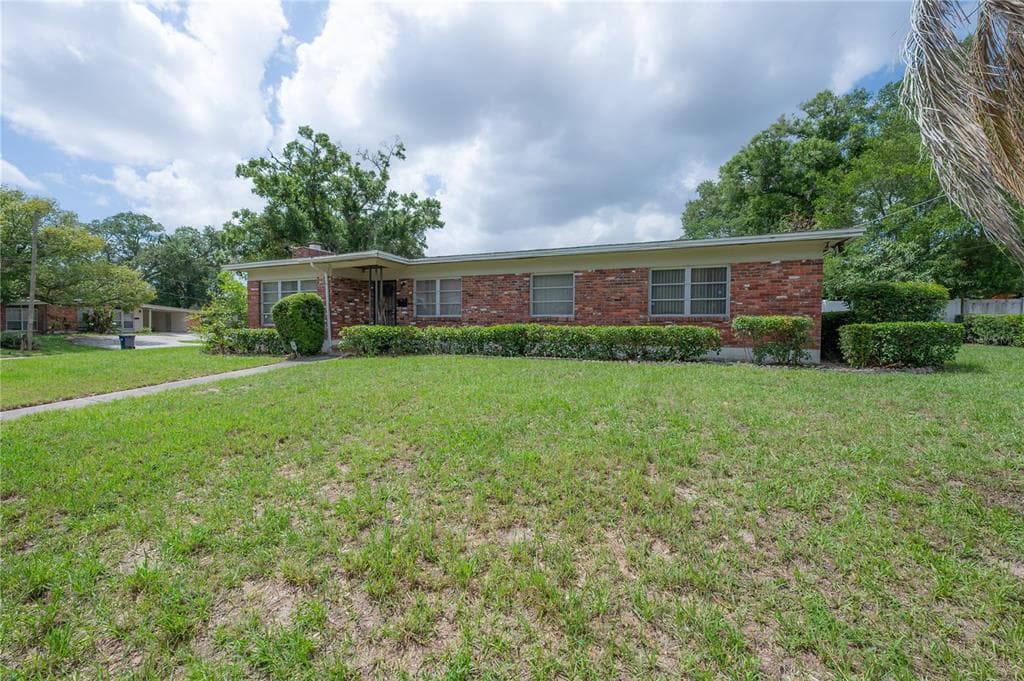 3803 RIVER GROVE DRIVE TAMPA, FL 33610