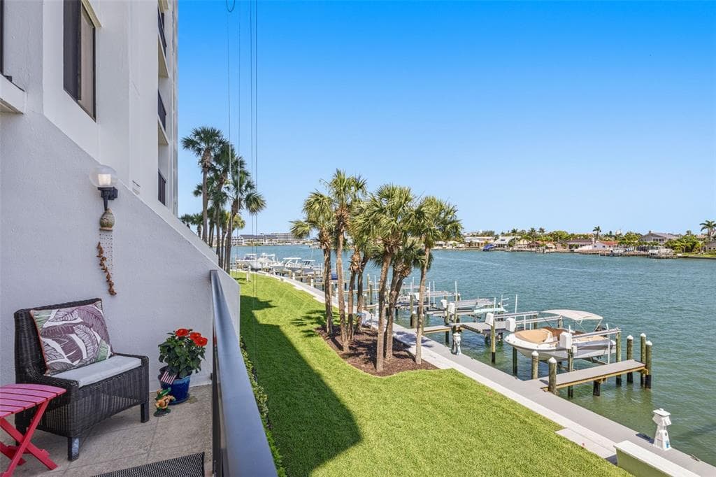 9495 BLIND PASS ROAD UNIT 206 ST PETE BEACH, FL 33706