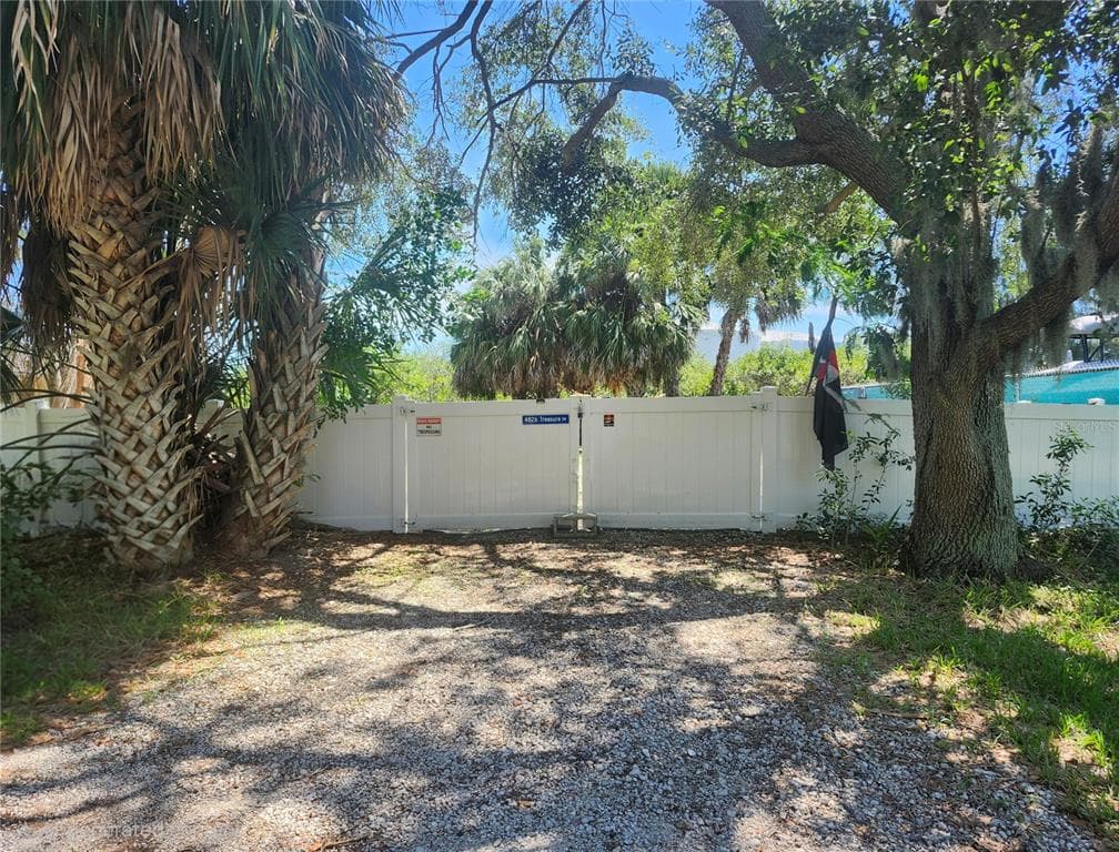 4826 TREASURE DRIVE NEW PORT RICHEY, FL 34652